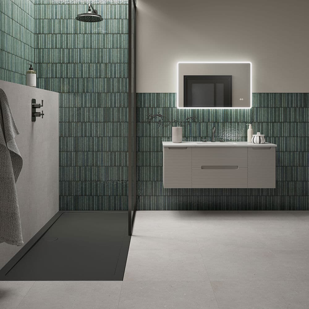 Maya Linear Emerald Gloss