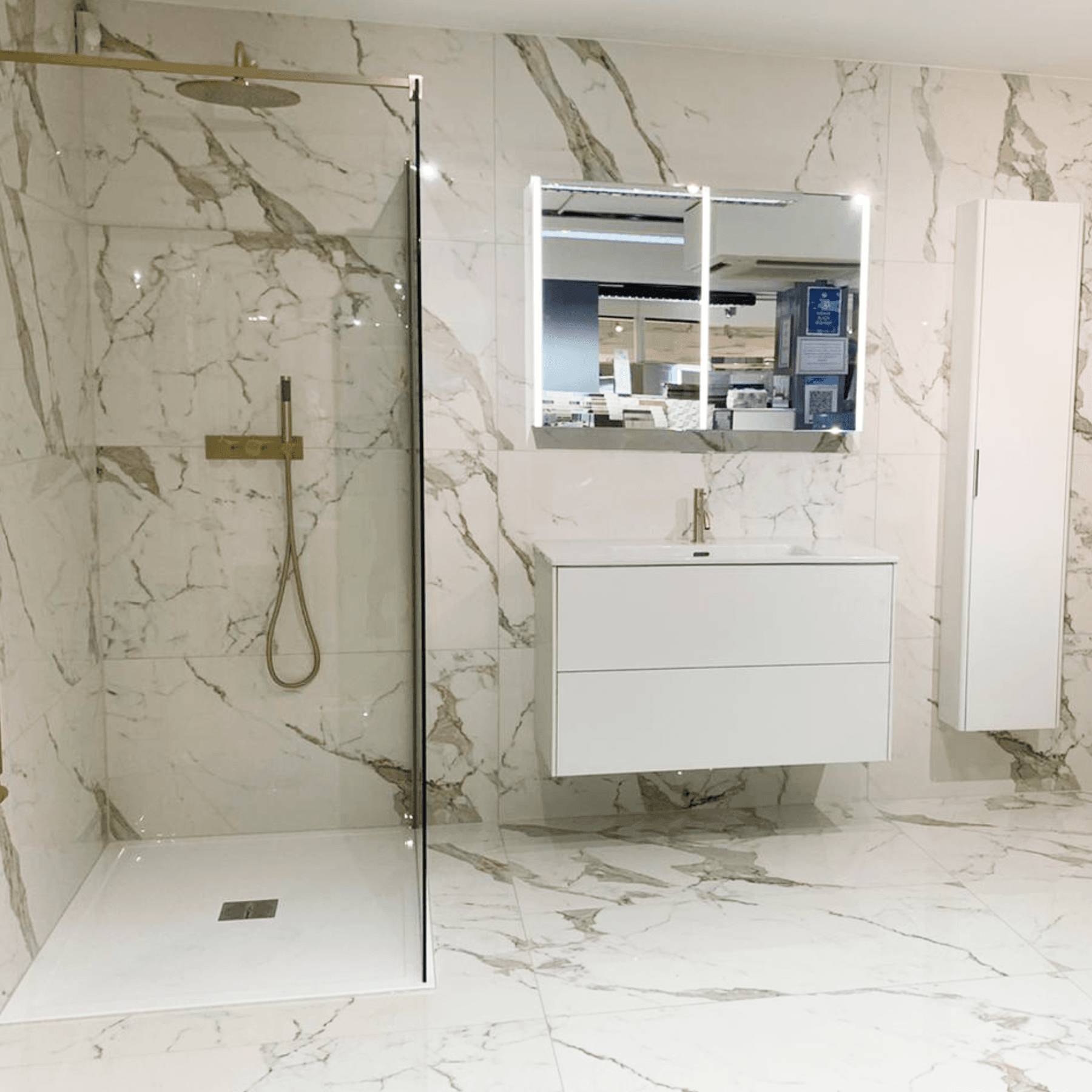 Gold Calacatta Carrara